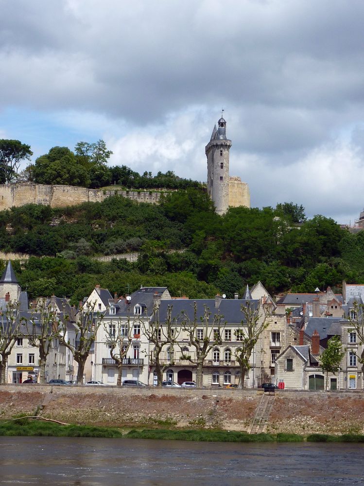 Chateau de Chinon_03.JPG